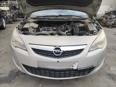 Scrapping Vehicle opel astra j (p10) 1.7 cdti (68) of the year 2001 powered  Scrapping Vehicle opel astra j (p10) 1.7 cdti (68) of the year 2001 powered