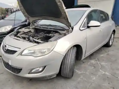 Scrapping Vehicle opel astra j (p10) 1.7 cdti (68) of the year 2001 powered  Scrapping Vehicle opel astra j (p10) 1.7 cdti (68) of the year 2001 powered