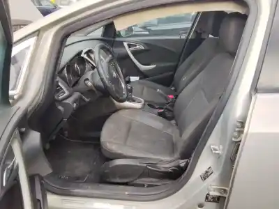 Scrapping Vehicle opel astra j (p10) 1.7 cdti (68) of the year 2001 powered  Scrapping Vehicle opel astra j (p10) 1.7 cdti (68) of the year 2001 powered