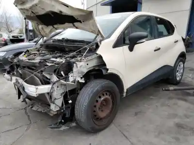 Veículo de Sucata renault captur adventure do ano 2001 alimentado k9k608