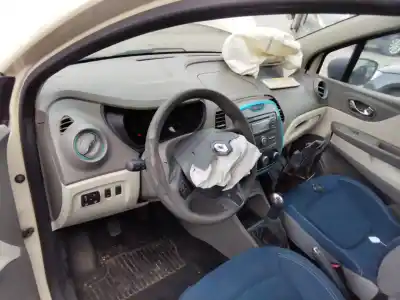 Veículo de Sucata renault captur adventure do ano 2001 alimentado k9k608