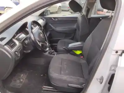 Здавання транспортного засобу skoda rapid active року 2001 потужний cxm Здавання транспортного засобу skoda rapid active року 2001 потужний cxm