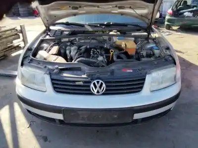 Veículo de Sucata volkswagen passat b5 (3b2) 1.9 tdi do ano 2001 alimentado 0