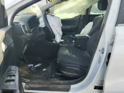 Veicolo di demolizione kia sportage emotion 4x2 dell'anno 2001 alimentato d4fd