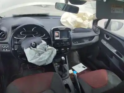 Veículo de Sucata renault clio iv business do ano 2001 alimentado k9k608