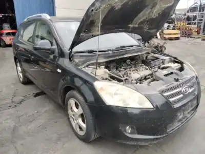 Veículo de Sucata kia ceed active 116 cv / 85 kw do ano 2001 alimentado d4fb