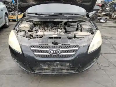 Veículo de Sucata kia ceed active 116 cv / 85 kw do ano 2001 alimentado d4fb