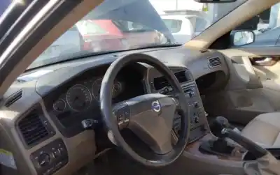 Veículo de Sucata volvo s60 berlina 2.4 diesel do ano 2001 alimentado d5244t