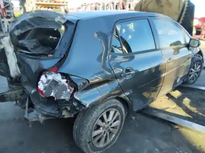 Scrapping Vehicle toyota auris (e18) toyota auris of the year 2001 powered 