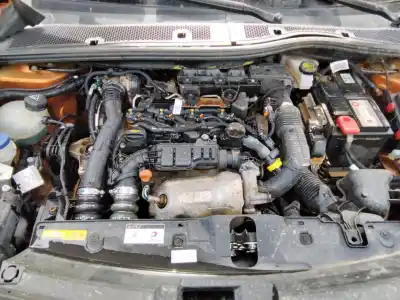 Véhicule à la ferraille peugeot 2008 (p1) active de l'année 2001 alimenté 