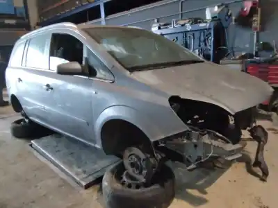 Veículo de Sucata opel zafira b cosmo do ano 2001 alimentado 
