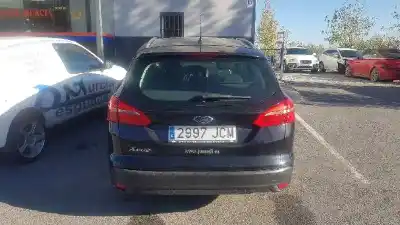 Véhicule à la ferraille ford focus turn. (cb8) trend de l'année 2001 alimenté 