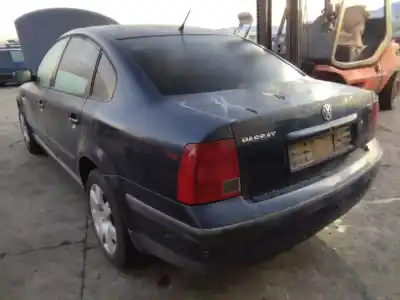 Sloopvoertuig volkswagen passat b5 (3b2) 1.9 tdi van het jaar 2001 aangedreven 0