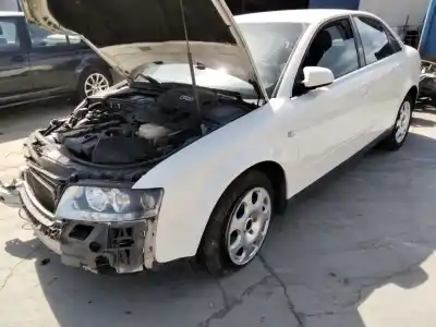 Veículo de Sucata audi a4 berlina (8e) 1.9 tdi (96kw) do ano 2001 alimentado 