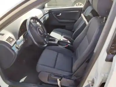 Veículo de Sucata audi a4 berlina (8e) 1.9 tdi (96kw) do ano 2001 alimentado 