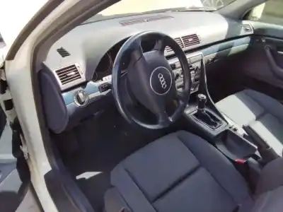 Veículo de Sucata audi a4 berlina (8e) 1.9 tdi (96kw) do ano 2001 alimentado 