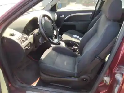 Hurda Aracı ford mondeo berlina (ge) ambiente (06.2003->) (d) 116 cv / 85 kw yılın 2001 güçlü 