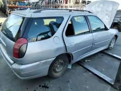 Vehicul casat peugeot 306 break boulebard al anului 2001 alimentat 