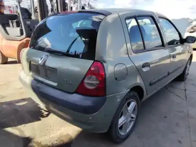 Scrapping Vehicle renault   of the year 2001 powered 