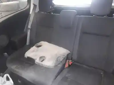 Scrapping Vehicle renault clio iii confort dynamique of the year 2001 powered k9k764