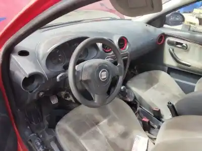 Veículo de Sucata seat ibiza (6l1) reference do ano 2001 alimentado 