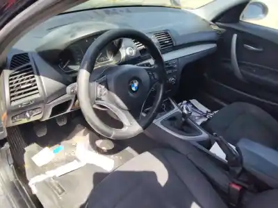 Veículo de Sucata bmw serie 1 berlina (e81/e87) 118d do ano 2001 alimentado 