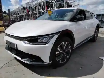 Veículo de Sucata kia ev6 (cv) air 2wd 228 cv / 168 kw do ano 2001 alimentado 