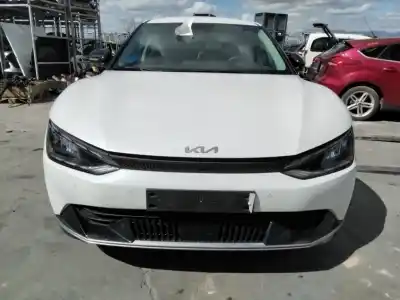 Veículo de Sucata kia ev6 (cv) air 2wd 228 cv / 168 kw do ano 2001 alimentado 