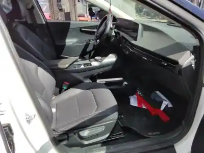 Veículo de Sucata kia ev6 (cv) air 2wd 228 cv / 168 kw do ano 2001 alimentado 