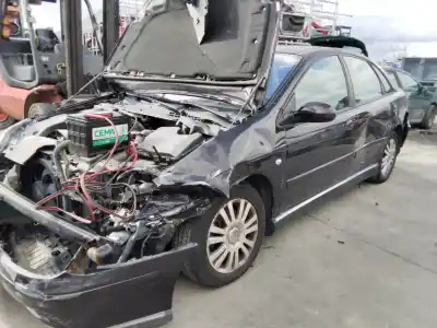 Veículo de Sucata citroen c5 berlina audace do ano 2001 alimentado hrh