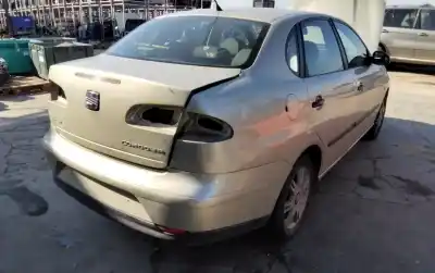 Veículo de Sucata seat cordoba berlina (6l2) fresh do ano 2001 alimentado 