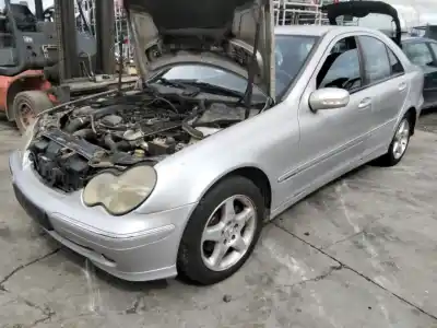 Scrapping Vehicle mercedes-benz clase c (w203) c 220 cdi (203.006) of the year 2001 powered 0