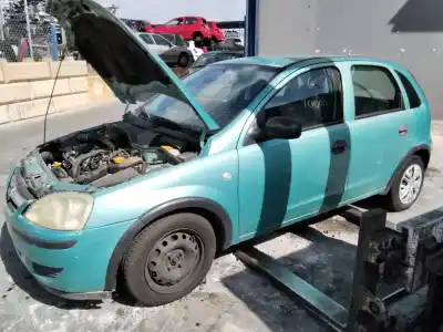 Veículo de Sucata opel corsa c enjoy do ano 2001 alimentado 