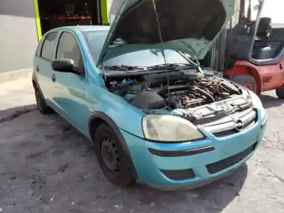 Veículo de Sucata opel corsa c enjoy do ano 2001 alimentado 