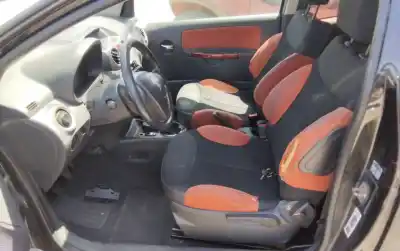Здавання транспортного засобу citroen c2 audace року 2001 потужний 