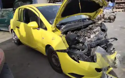 Veicolo di demolizione opel corsa d color edition dell'anno 2001 alimentato b13dtc