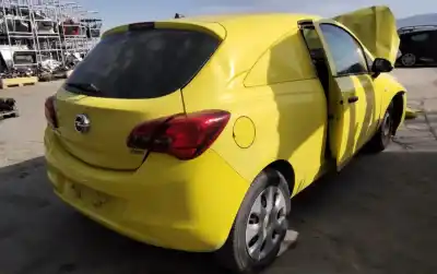 Veicolo di demolizione opel corsa d color edition dell'anno 2001 alimentato b13dtc