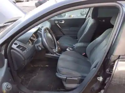 Утилизация автомобиля RENAULT MEGANE II BERLINA 5P Business 120 CV / 88 KW года 2001 питание 