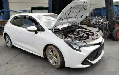 Veicolo di demolizione toyota corolla (e21) hybrid style 140 cv / 103 kw dell'anno 2001 alimentato x2zr