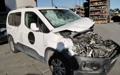 Scrapping Vehicle peugeot rifter active long of the year 2001 powered 