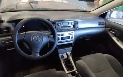 Veicolo di demolizione toyota corolla (e12) 1.6 16v dell'anno 2001 alimentato 3zzfe