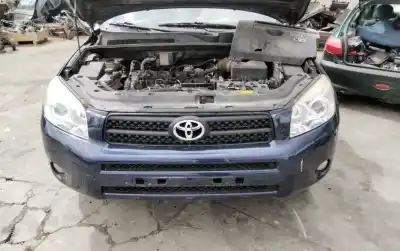 Veículo de Sucata toyota rav 4 (a3) executive do ano 2001 alimentado 2adftv