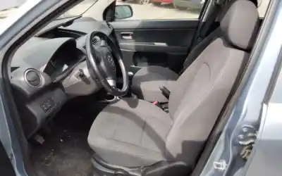 Veículo de Sucata MAZDA 2 BERLINA (DY) 1.4 Diesel CAT do ano 2001 alimentado 