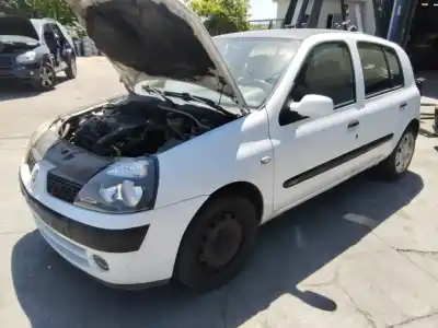 Здавання транспортного засобу renault clio ii fase ii (b/cb0) authentique року 2001 потужний 