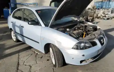 Veicolo di demolizione seat cordoba berlina (6l2) fresh dell'anno 2001 alimentato 