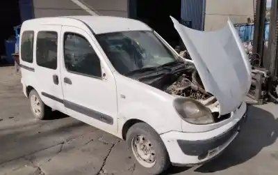 Vehicul casat renault kangoo (f/kc0) alize al anului 2001 alimentat  Vehicul casat renault kangoo (f/kc0) alize al anului 2001 alimentat