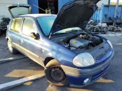 Здавання транспортного засобу renault clio ii fase i (b/cbo) 1.6 initiale (b/cbod) 90 cv / 66 kw року 2001 потужний 