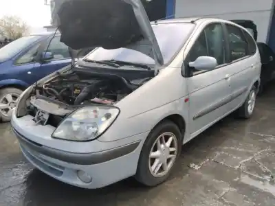 Здавання транспортного засобу renault scenic (ja..) 1.9 dci authentique року 2001 потужний 