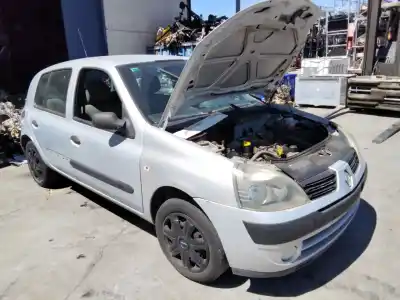 Scrapping Vehicle renault clio ii fase ii (b/cb0) pack authentique of the year 2001 powered 