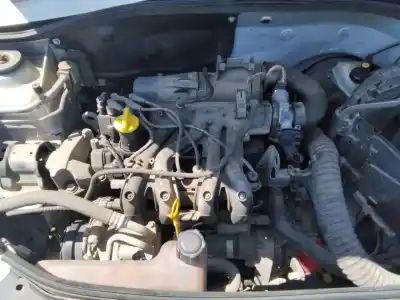 Scrapping Vehicle renault clio ii fase ii (b/cb0) pack authentique of the year 2001 powered 